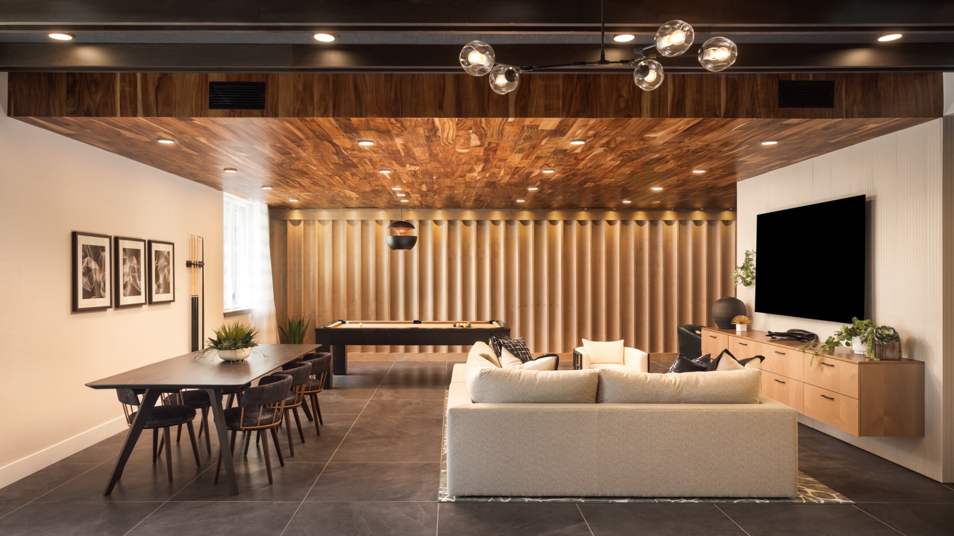 Clubroom 