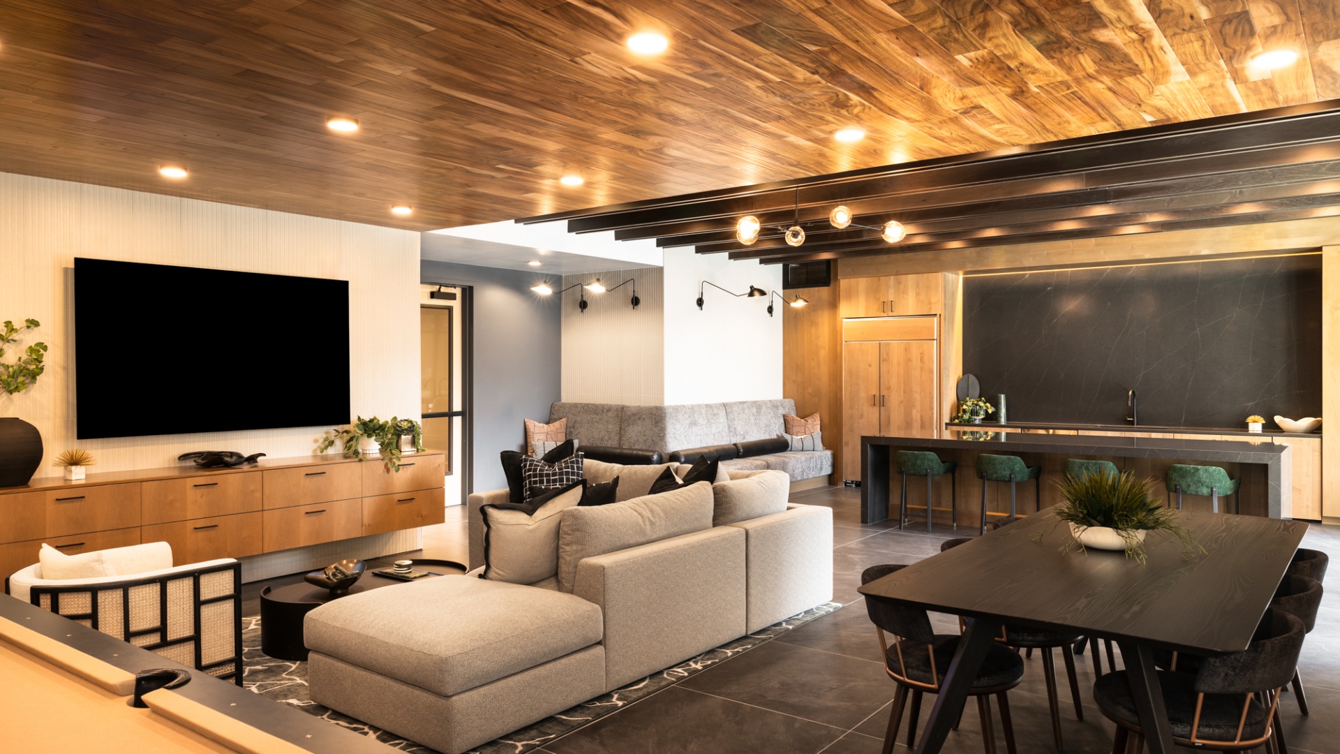 Clubroom 